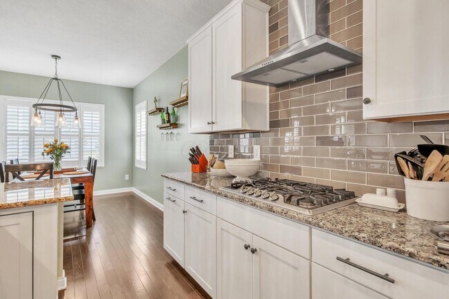 Building Photo - 5598 Ballantrae Woods Dr