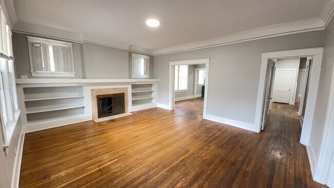 Building Photo - Spacious 4 Bedroom Midtown Home with Basement & Attic Storage