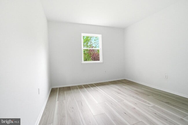 Building Photo - 1137 Kaye Ct