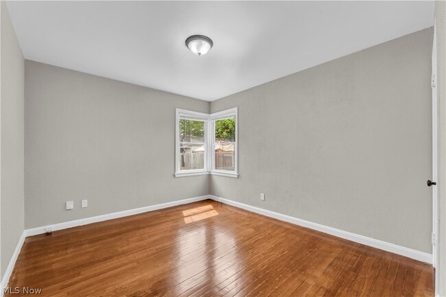 Building Photo - 21106 Gardenview Dr