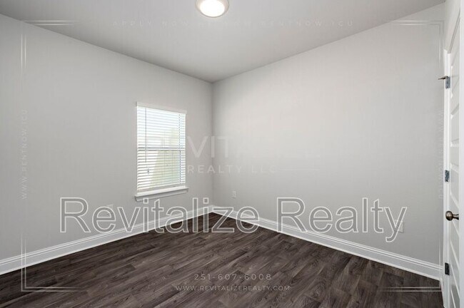 Building Photo - 13658 Addison Pl