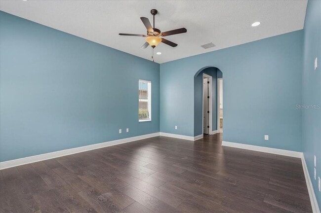 Building Photo - 5333 Sagecrest Dr