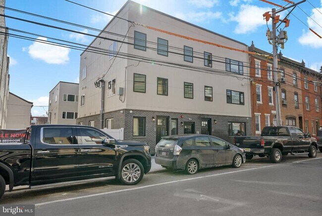 Building Photo - 1530 N Palethorp St
