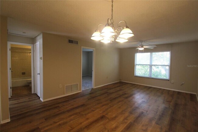 Building Photo - 2955 S Beneva Rd