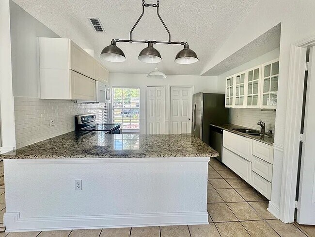 Building Photo - 5101 Timber Ridge Trail