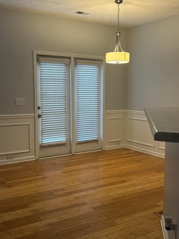 Building Photo - 2555 Flat Shoals Rd