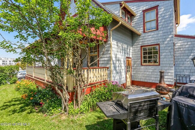 Building Photo - 64 Asbury Ave