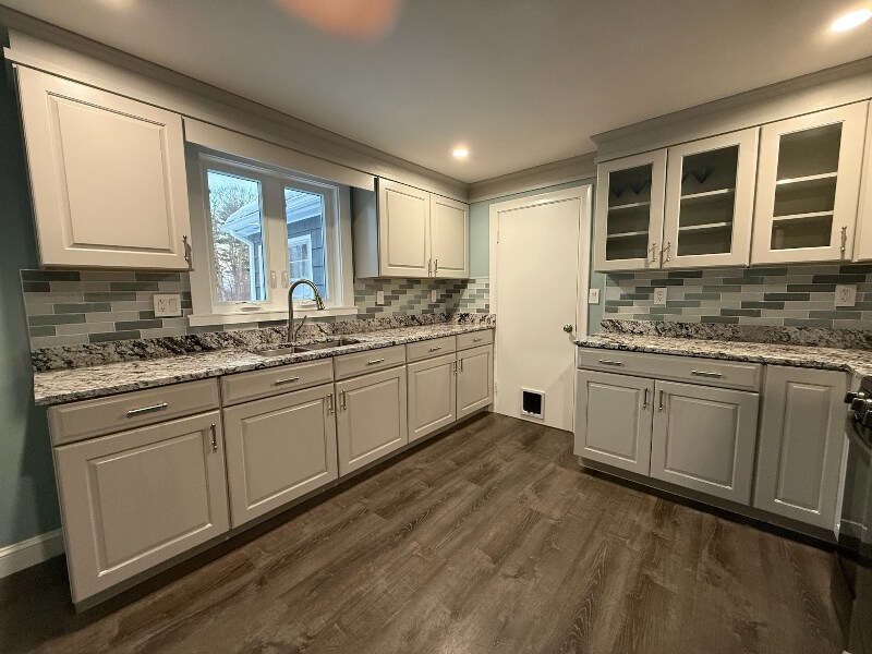 Building Photo - 57 Grant St