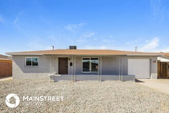 Building Photo - 4714 N 49th Dr