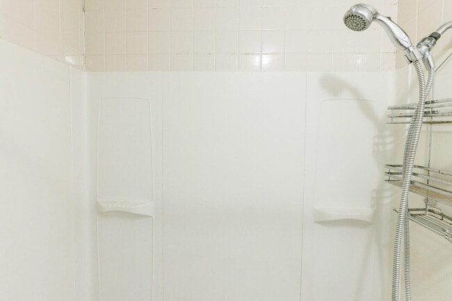 Building Photo - 7405 Avenue X