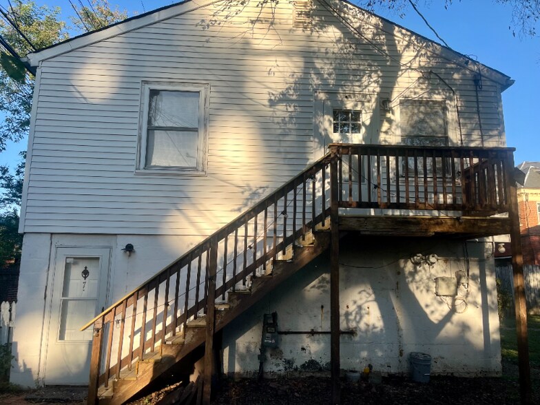 Building Photo - 503 Hanover St