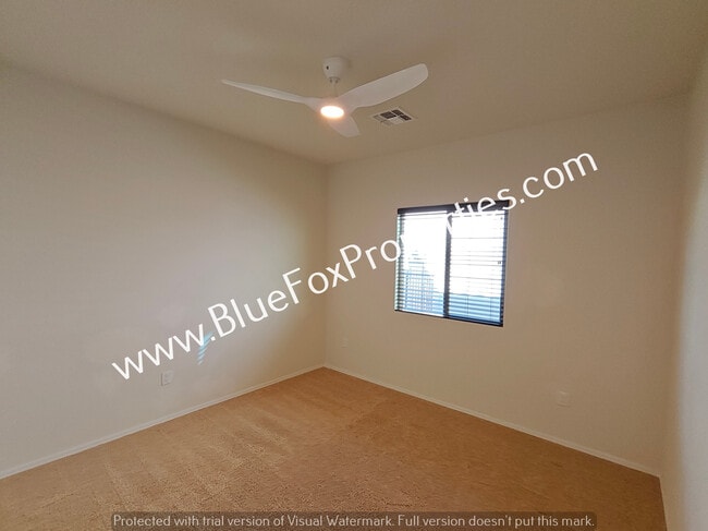 Building Photo - 11007 E White Sage Dr