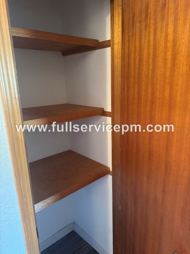 Building Photo - Charming house in downtown Snohomish