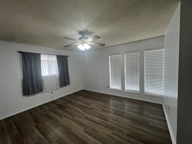 Building Photo - 21215 Verdecove Ln