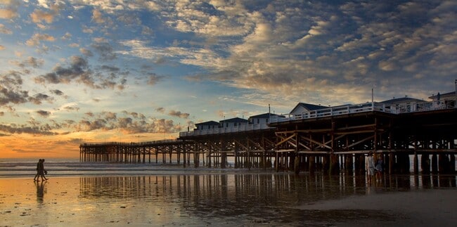 Building Photo - *OPEN HOUSE: 11/16 1:30-2:30PM* 2BR in Pac...