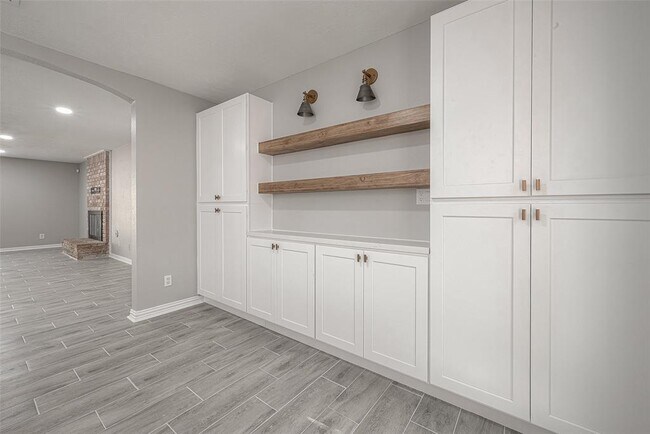 Building Photo - 6 N Waxberry Rd