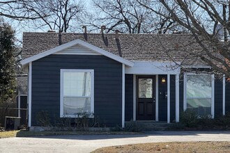 Building Photo - 1243 Centerville Rd