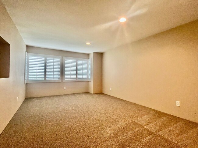 Building Photo - Beautiful 2bd/2bath townhome in Cambridge Terrace Community.