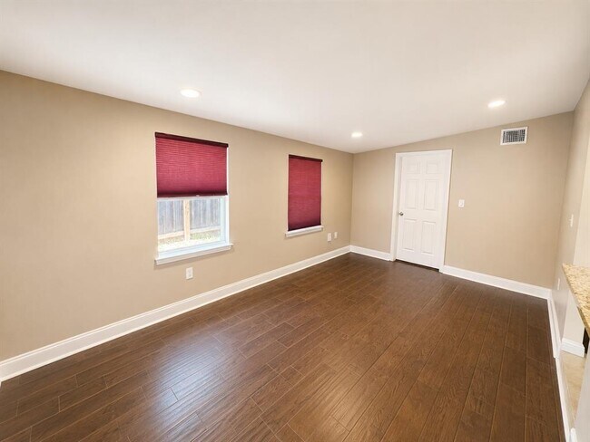 Building Photo - 5410 Downs Dr