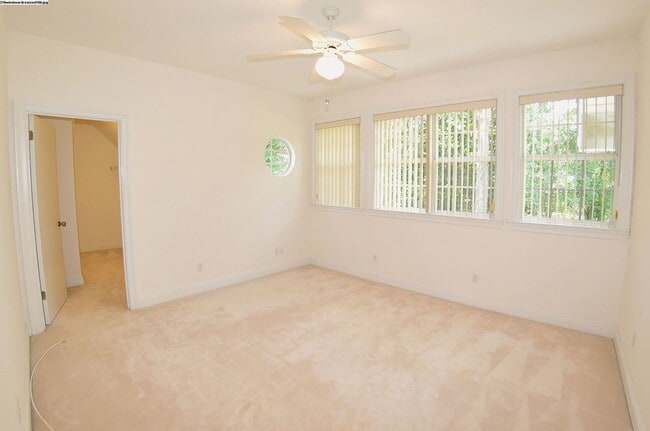 Building Photo - Executive Lakeview Home in Gated Windward Community!