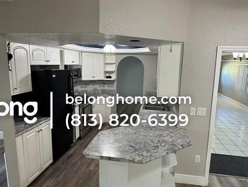 Building Photo - 17030 Kellog Ave