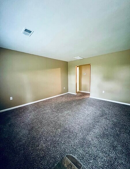 Building Photo - 108 Leimaur Dr