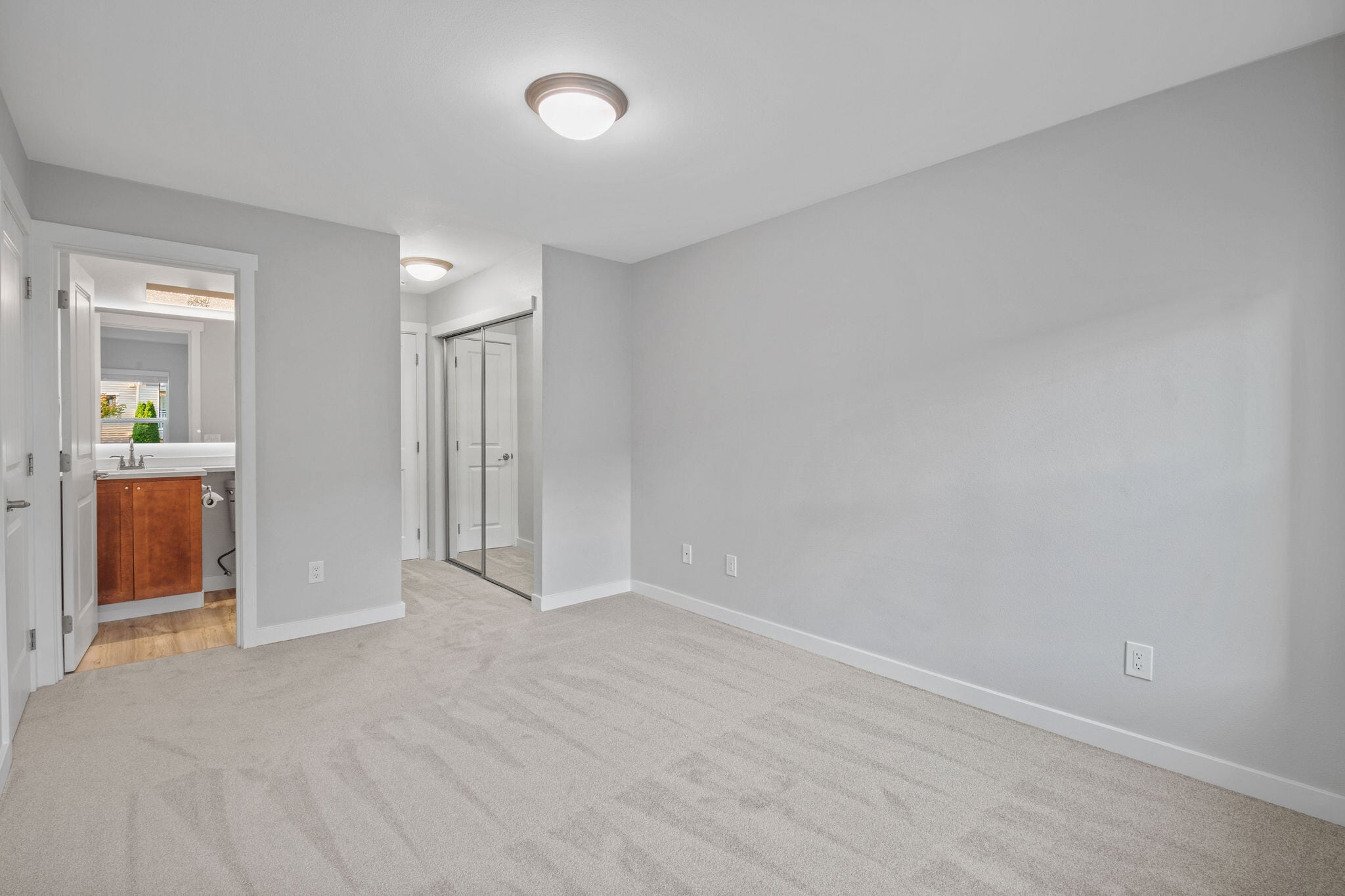 Building Photo - 12300 Harbour Pointe Blvd
