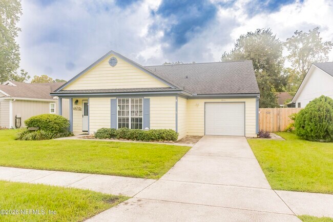 Building Photo - 3844 English Colony Dr N