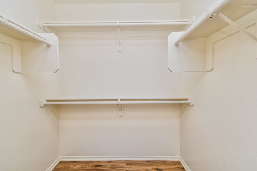 Building Photo - 624 W Calle MAROJO