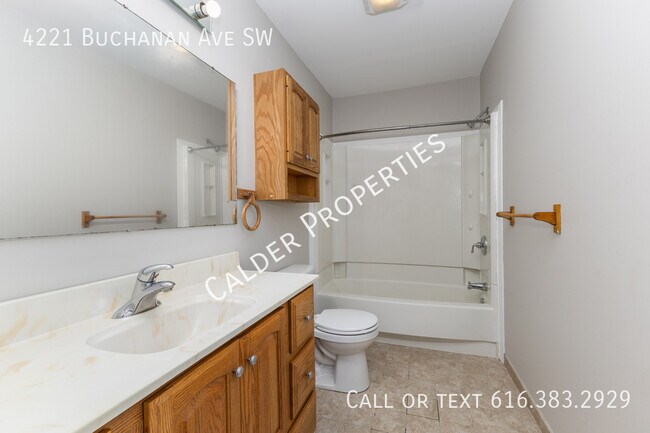 Building Photo - 4221 Buchanan Ave SW