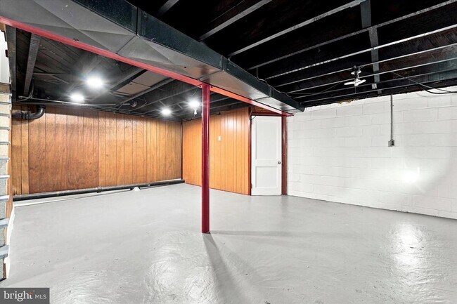 Building Photo - 703 Media Pkwy