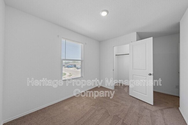 Building Photo - 4284 Thalweg Way