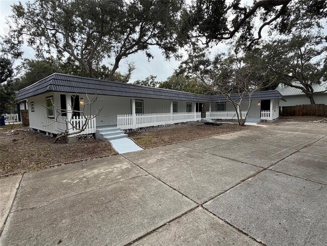 Building Photo - 1156 Orange Ave