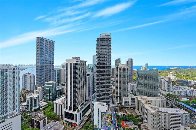 Building Photo - 801 S Miami Ave