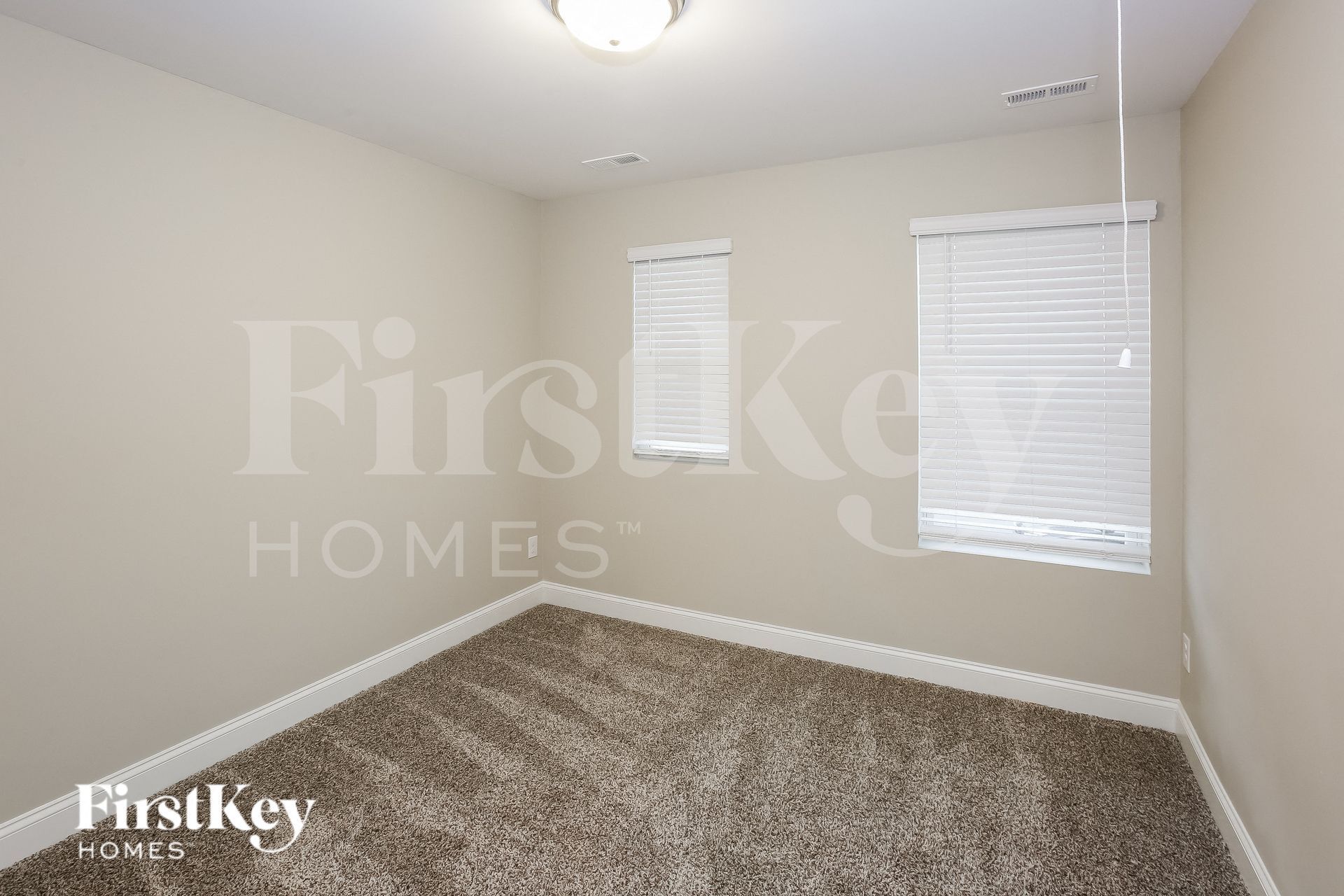 Building Photo - 9337 Sloan Forest Dr