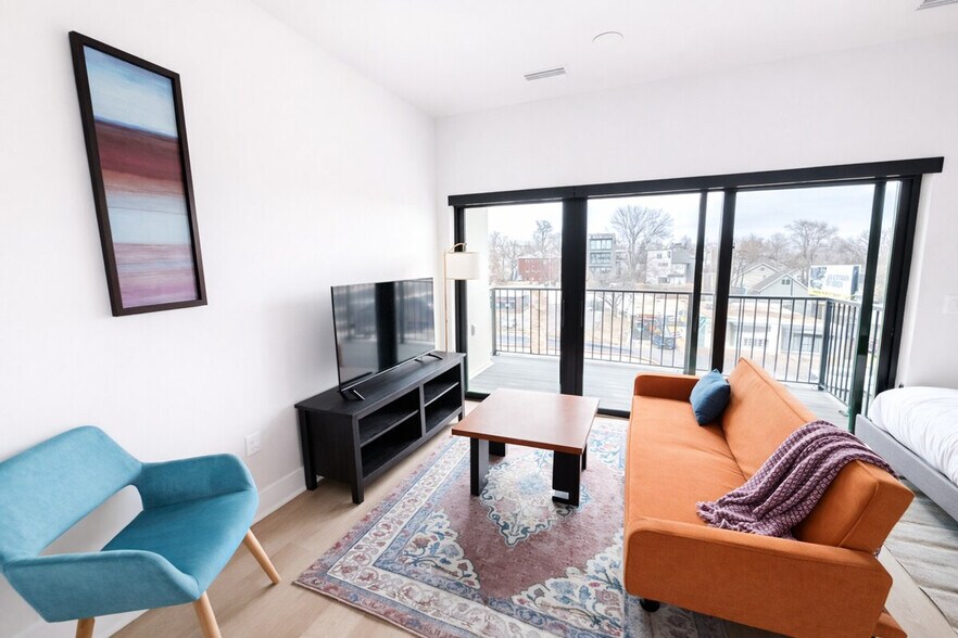 Building Photo - 203 N 48th St