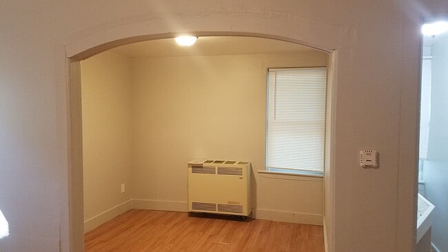 LivingRoom - 11 Shetucket Ave