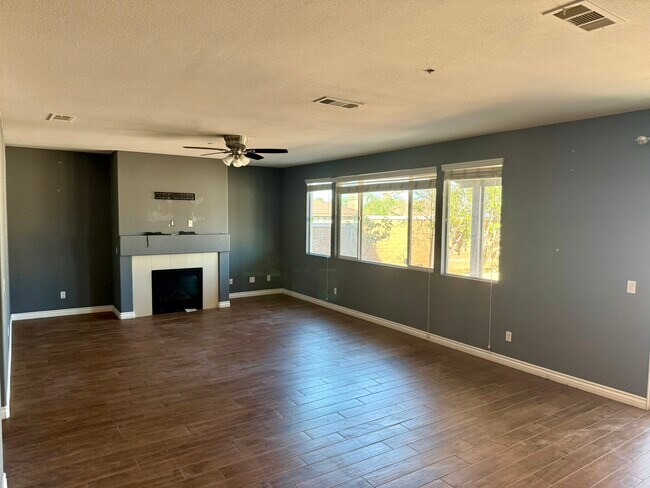 Building Photo - 28610 Sugarite Canyon Dr