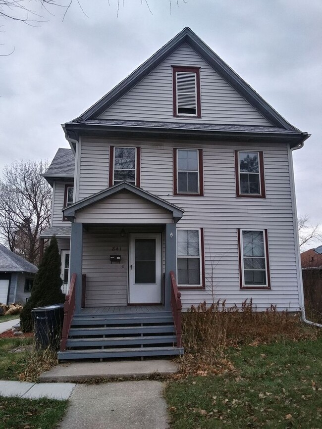 Building Photo - 841-841 Milton Ave