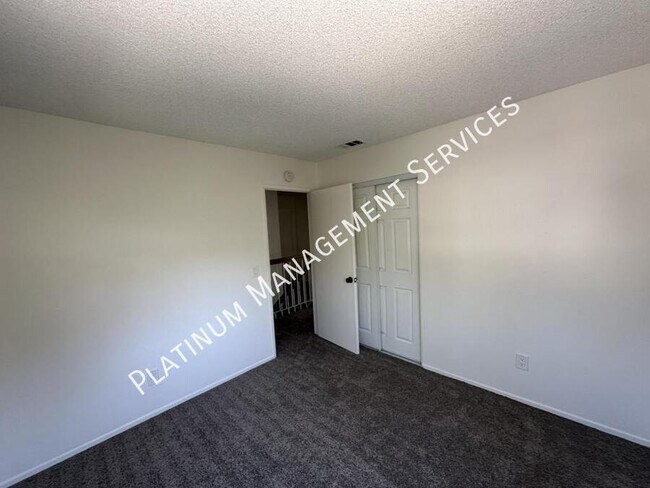 Building Photo - 3224 Ave J-2
