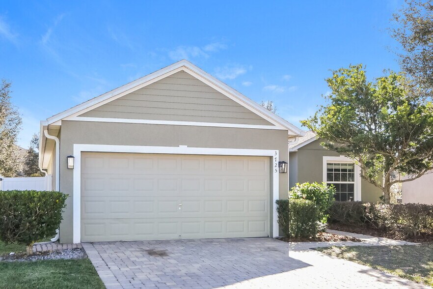 Building Photo - 3725 Ryegrass St