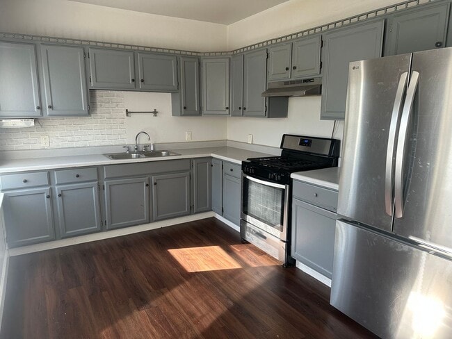 Primary Photo - Spacious Home in the heart of Kenosha