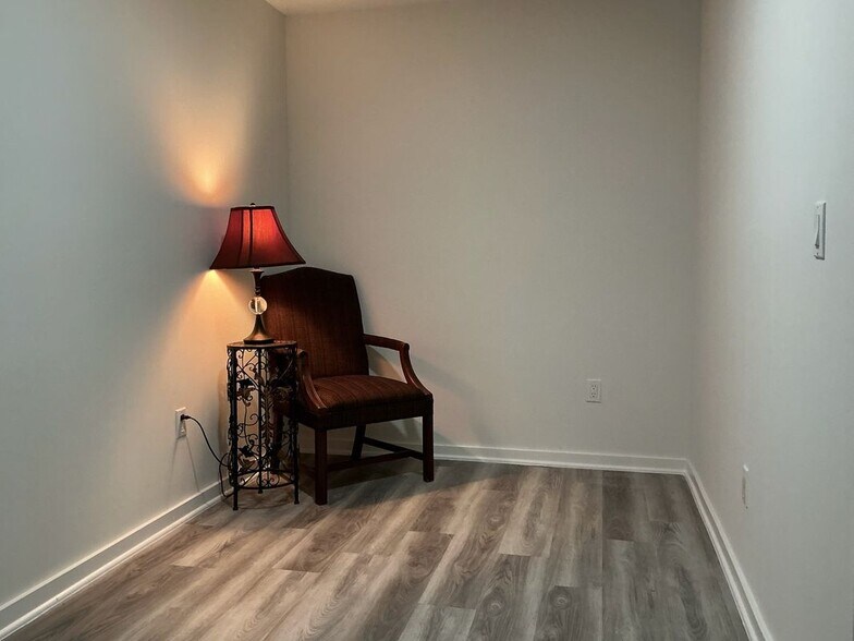 Building Photo - 4910 Pine Hall Rd