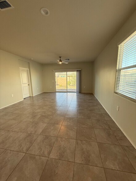 Living Area - Backyard Access - 5286 E Gummite Dr