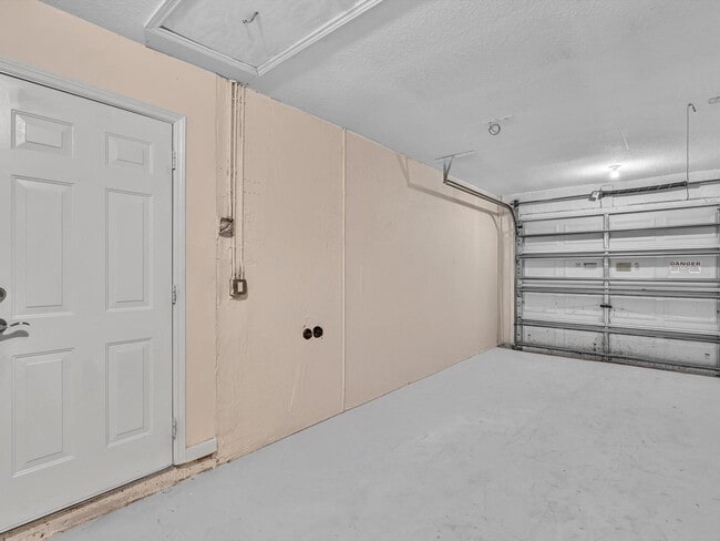 Building Photo - 706 C St