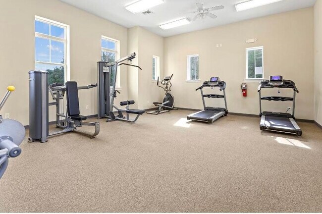 Building Photo - 254 Seville Pkwy