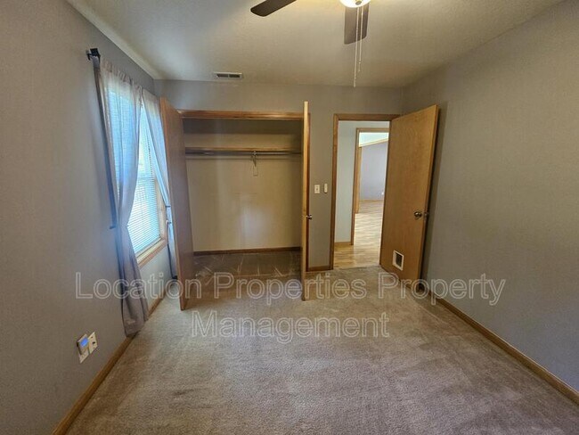 Building Photo - 4104 Saddlehorn Dr