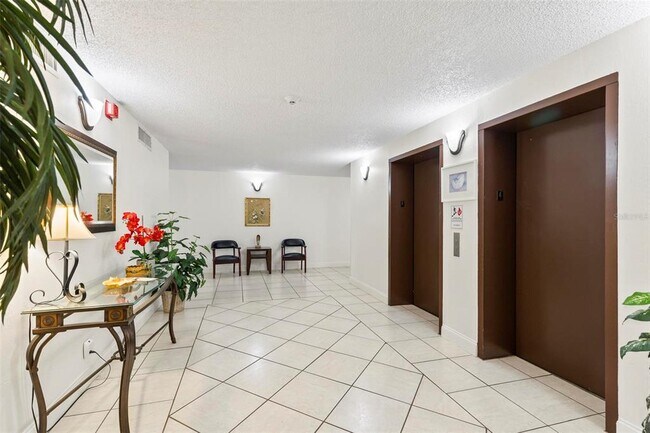 Building Photo - 3580 S Ocean Shore Blvd