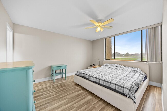 Building Photo - 4539 Luxemburg Ct