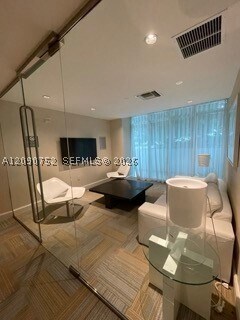 Building Photo - 951 Brickell Ave